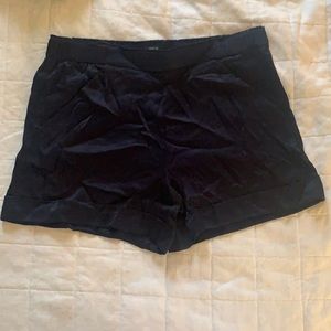 Loft Slip On Shorts